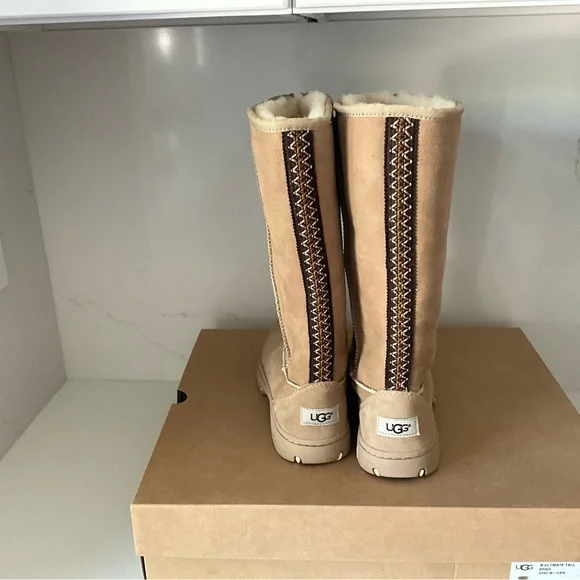NEW IN BOX WOMENS UGG ULTIMATE TALL BRAID BOOTS SIZE 8 IN CAMEL COLOR - Picture 3 of 5